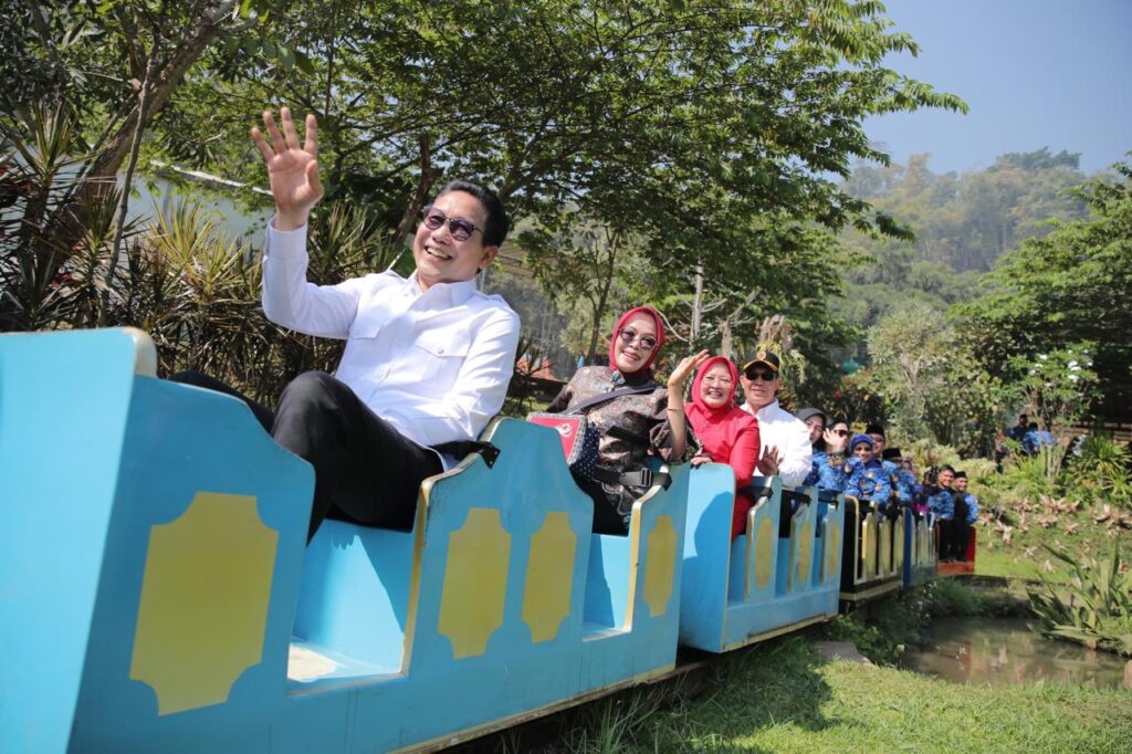 Kunjungi Pemenang LDWN 2023, Gus Halim Apresiasi Kemajuan Desa Wisata Ketapanrame